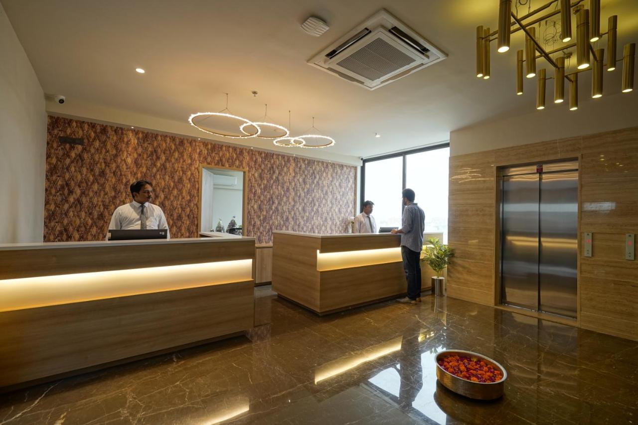 The Galleria Hotel Rajkot Luaran gambar