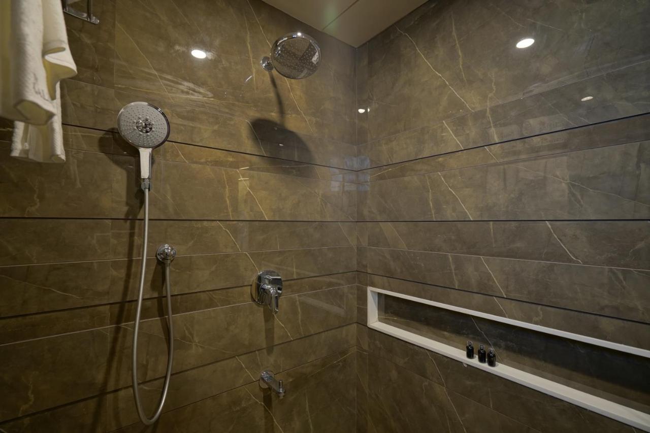 The Galleria Hotel Rajkot Luaran gambar