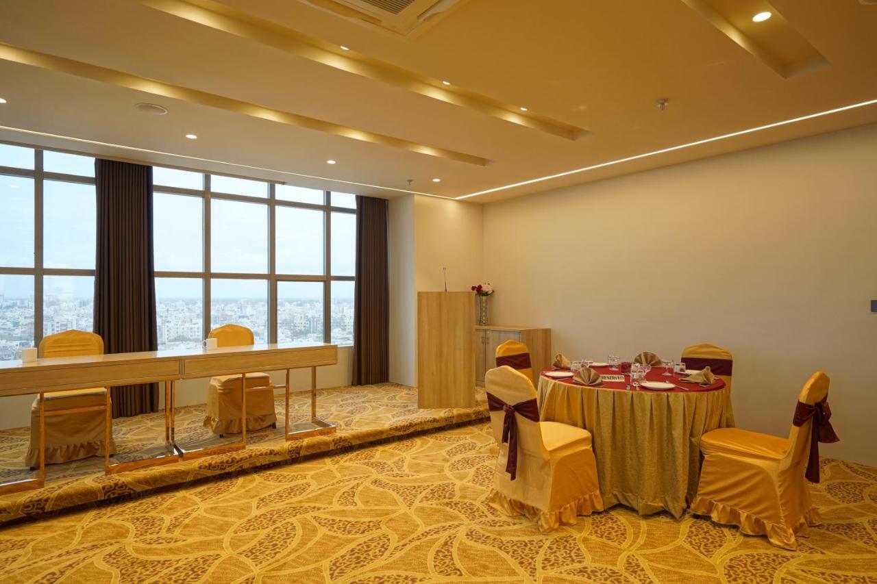 The Galleria Hotel Rajkot Luaran gambar